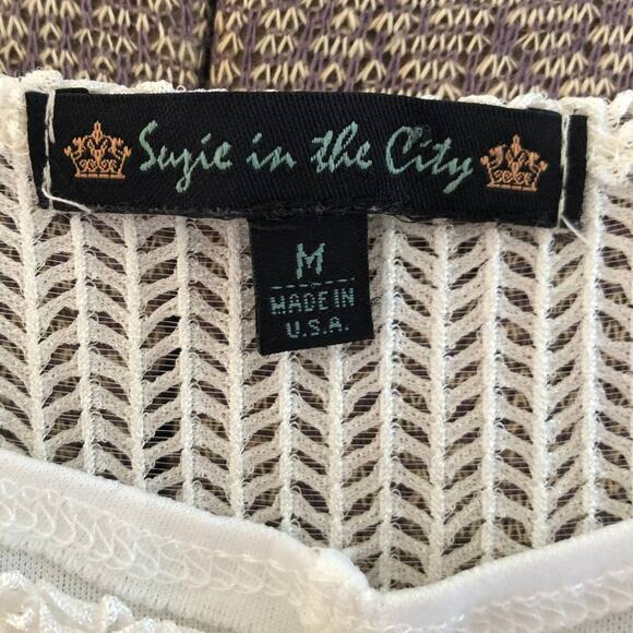 Susie In The City Womens Sz M White Chevron Open Mesh Knit ShortSleeve Lined Top - Picture 4 of 7